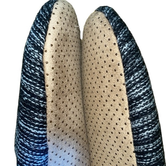 Men’s Fuzzy Babba Slipper socks, Sz M/L (Shoe Size 7.5-9.5), Black Thread, New. - Picture 4 of 6